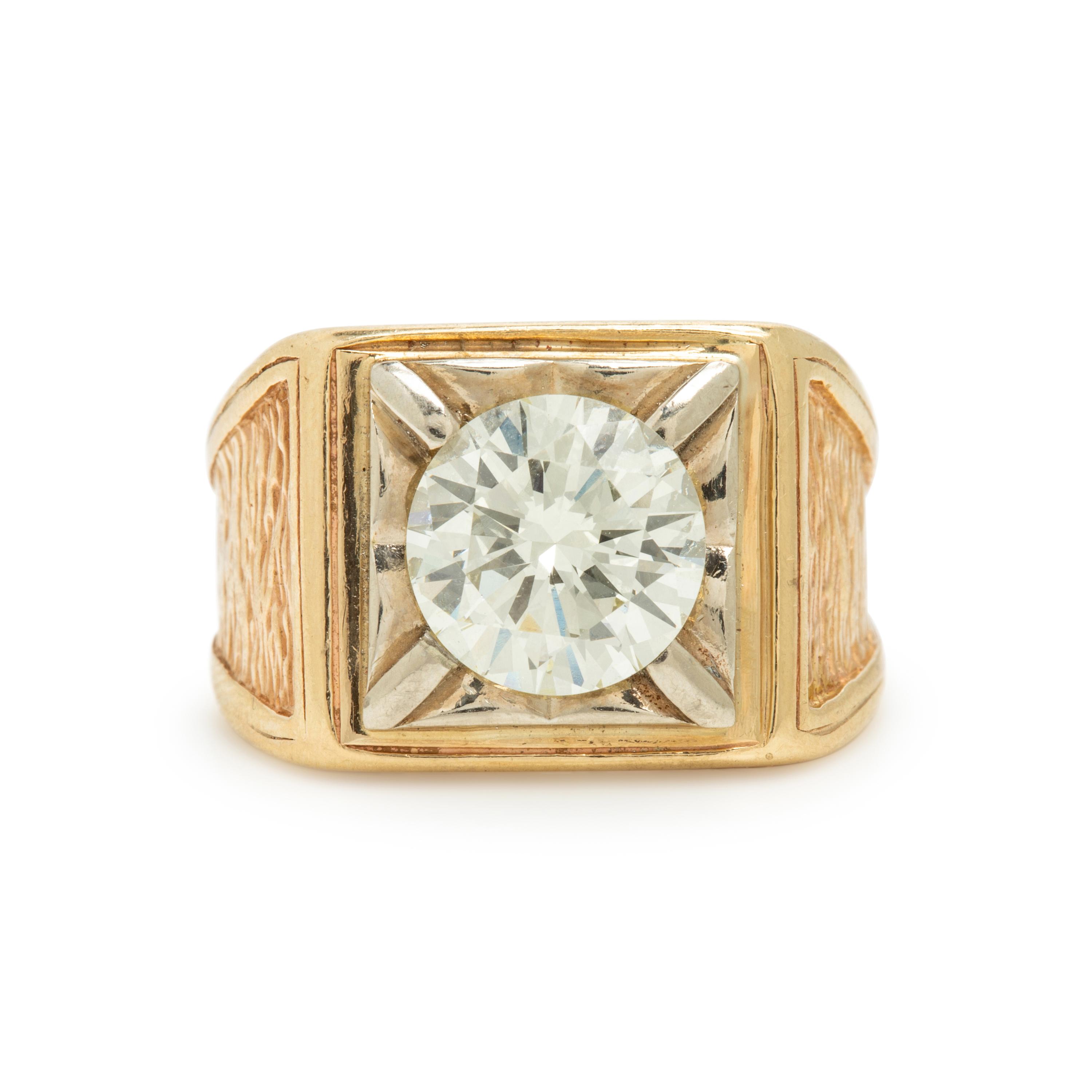 Diamond and Yellow Gold Ring