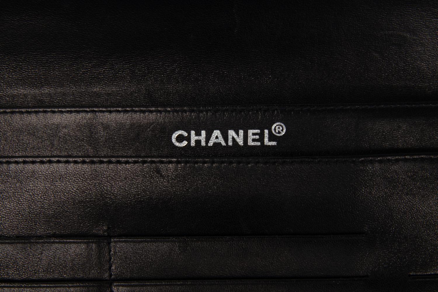 Chanel Chocolate Bar Wallet On Chain in Black Patent Leather