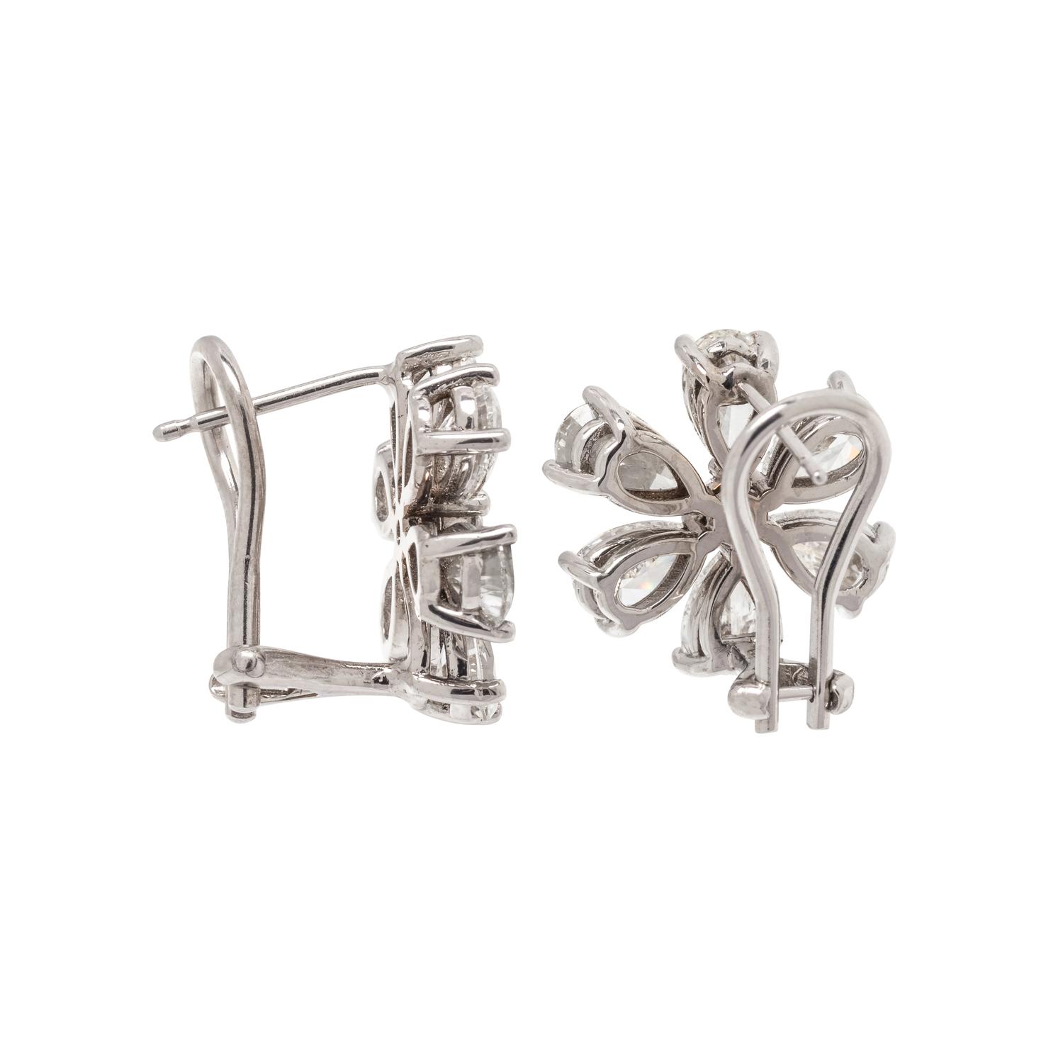 DIAMOND FLOWER EARCLIPS