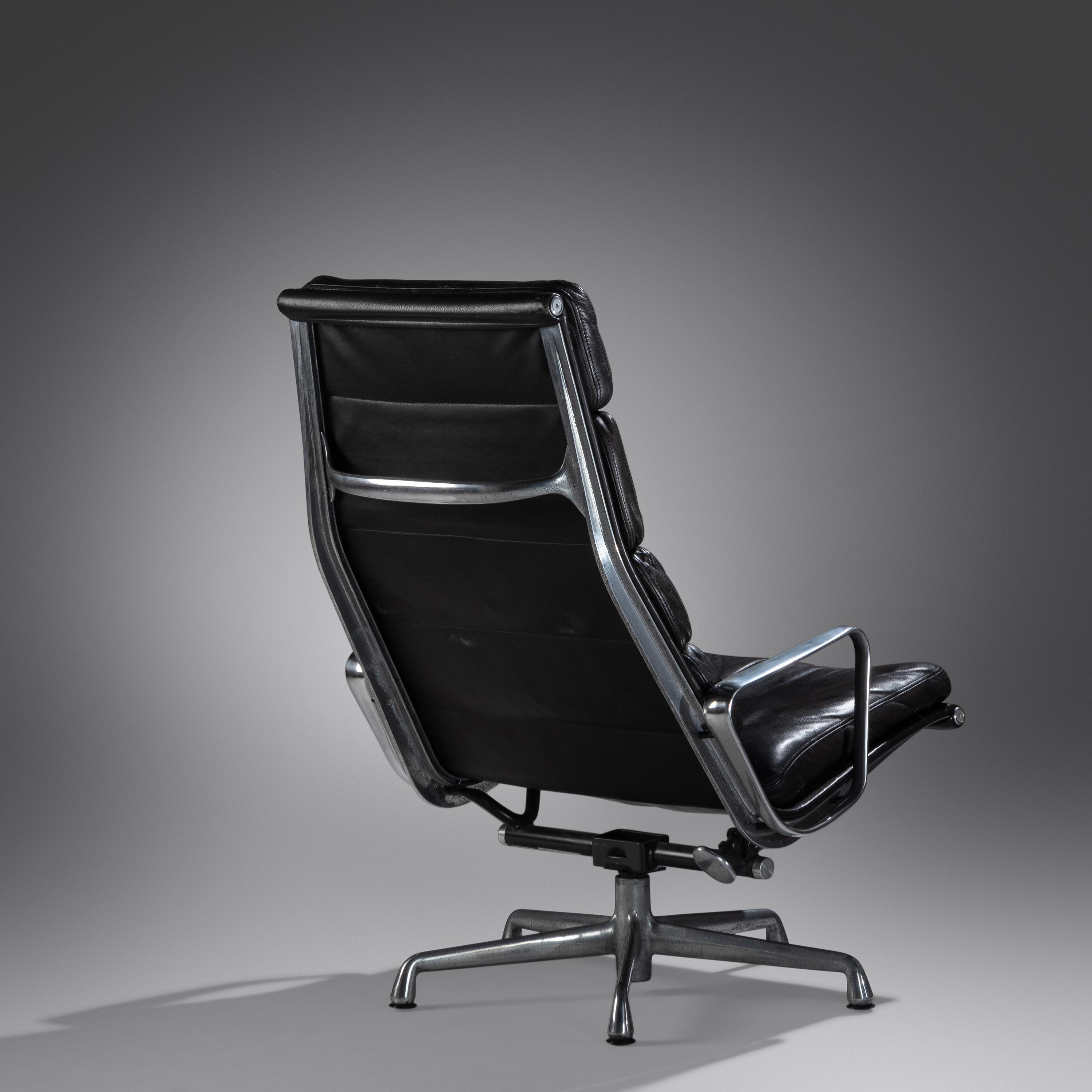 'Soft Pad' Lounge Chair and Ottoman Herman Miller, USA