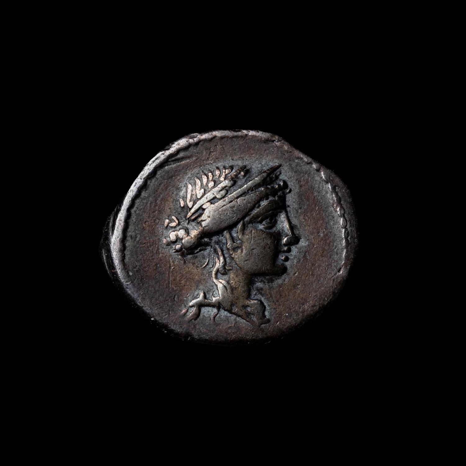 [ANCIENTS] ROMAN REPUBLIC. Marcus Aemilius Lepidus (c. 61 BC). Ar Denarius. (3.8 g, 19mm). ex. President John Quincy Adams (1767-1848)
