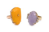 COLLECTION OF GOLD AND GEMSTONE RINGS