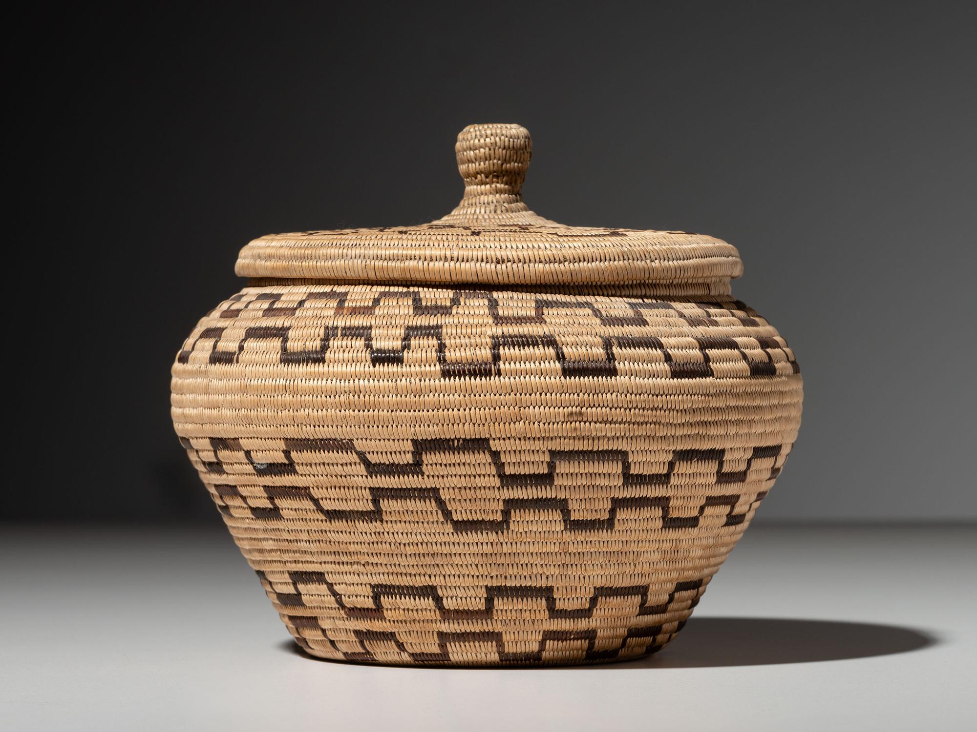 Mono Lidded Basket