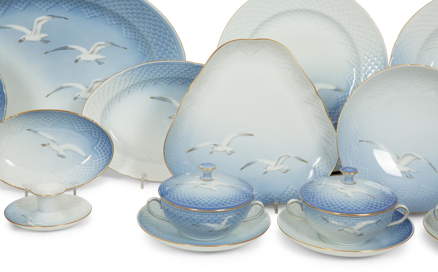 A Bing & Grondahl Seagull Porcelain Dinner Service