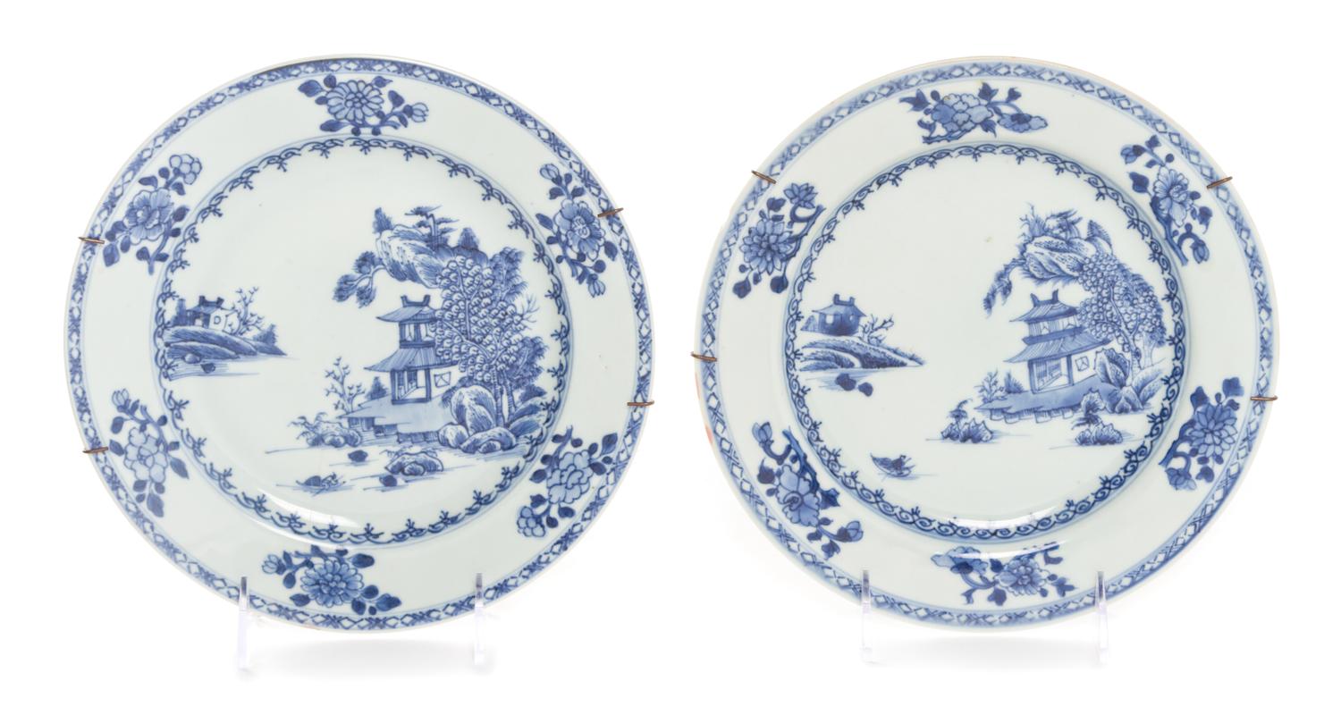A Pair of Nanking Cargo Porcelain Plates Diameter 9 1/8 inches. — LATE 18TH CENTURY