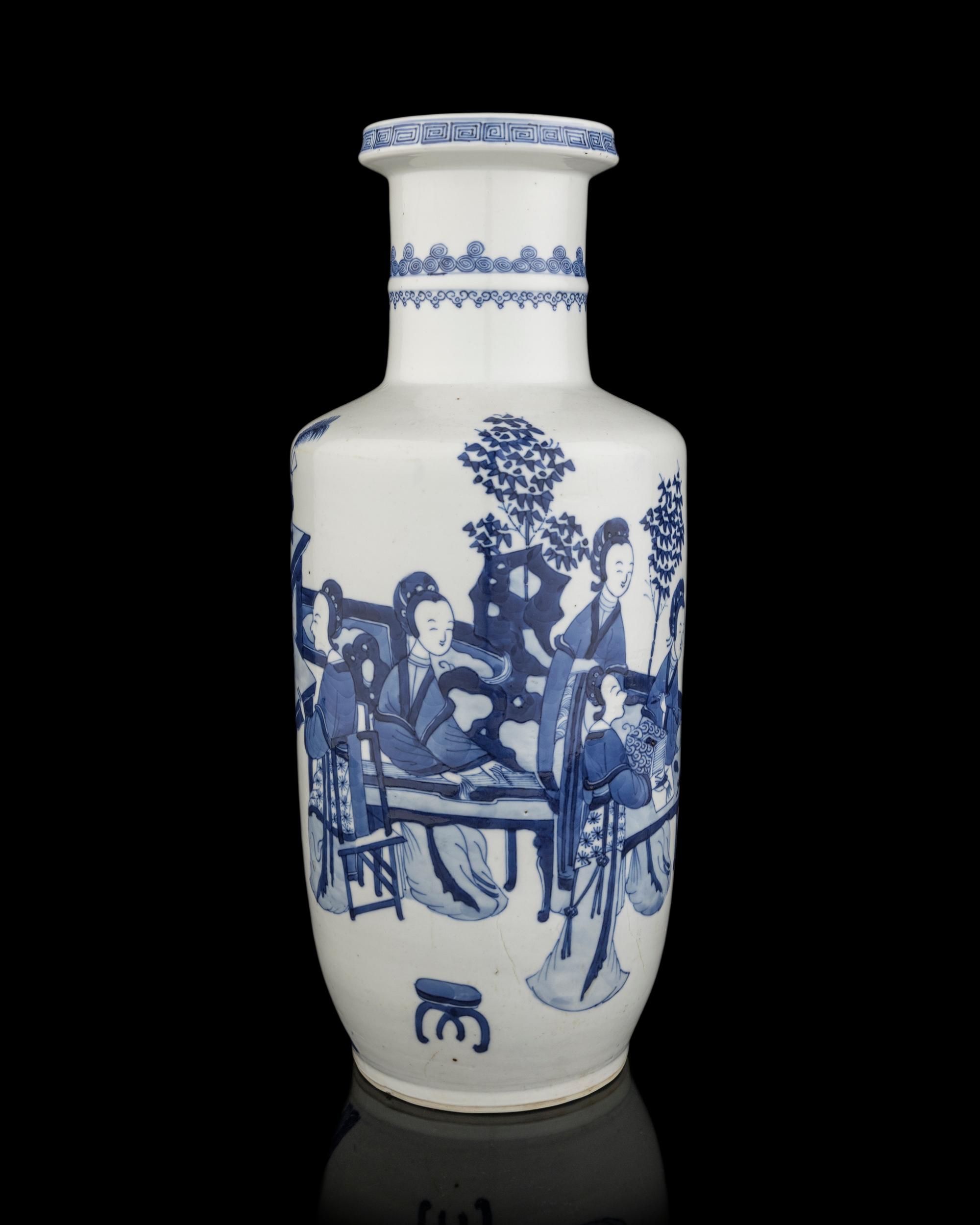 A Chinese Blue and White Porcelain 'Ladies' Rouleau Vase