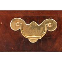 A Fine and Rare Queen Anne Veneered and Shell-Carved Walnut Dressing Table