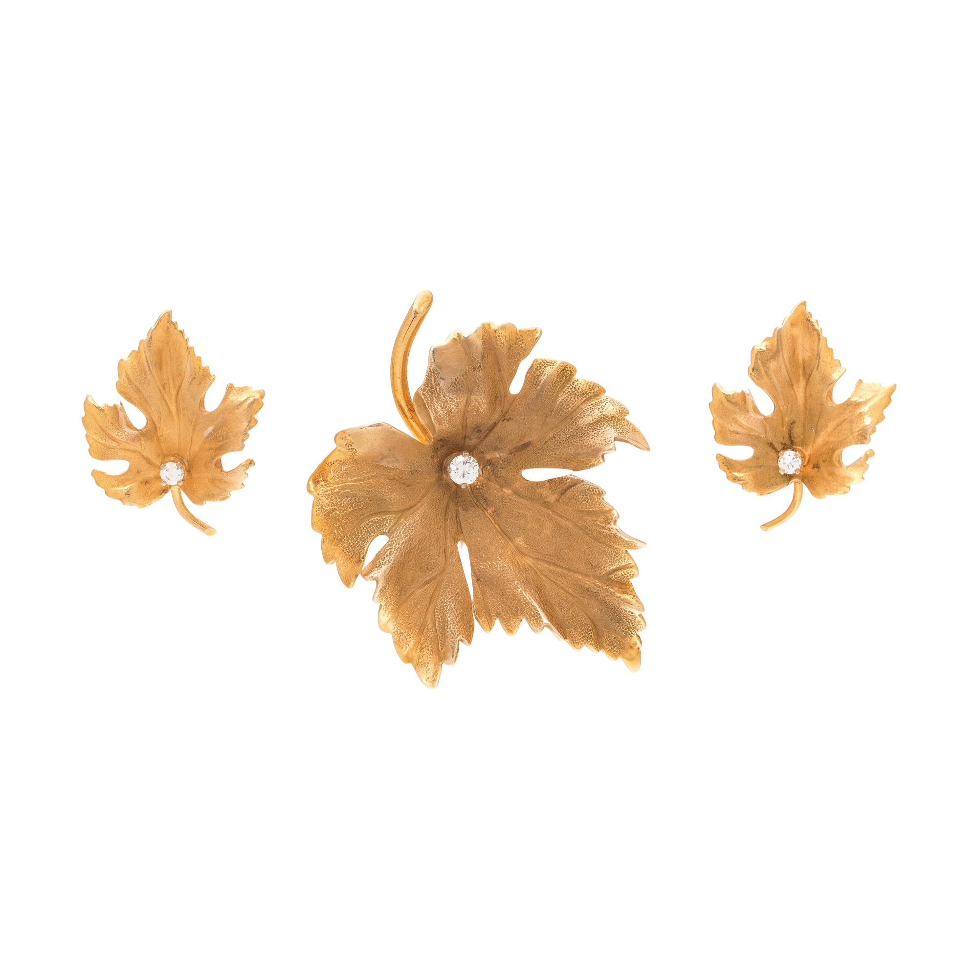 YELLOW GOLD AND DIAMOND LEAF SET