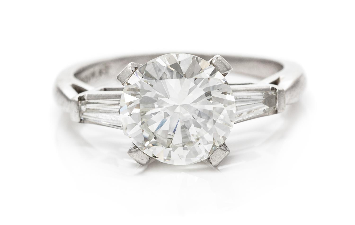 A Platinum and Diamond Ring, 3.40 dwts.
