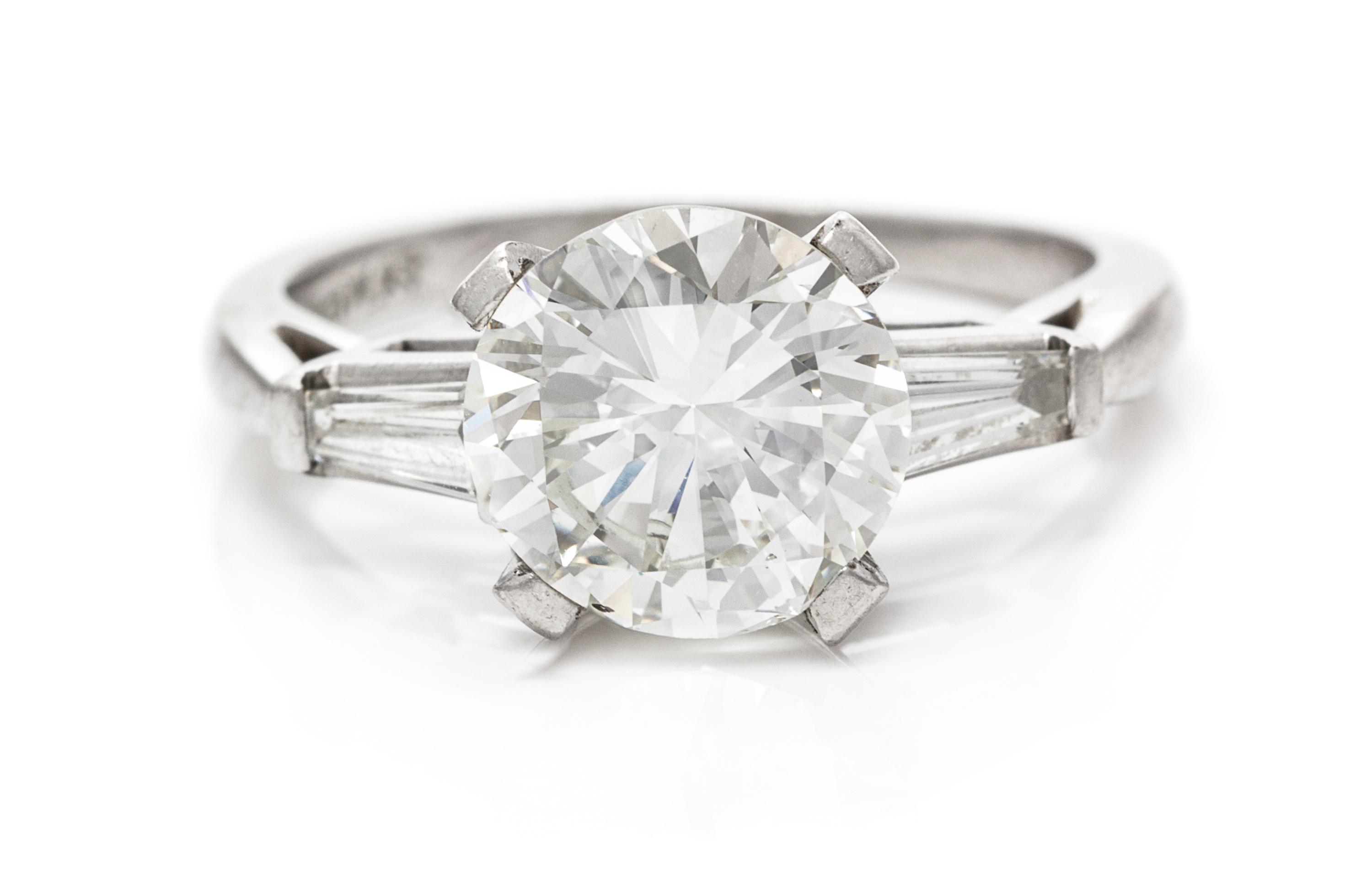 A Platinum and Diamond Ring, 3.40 dwts.