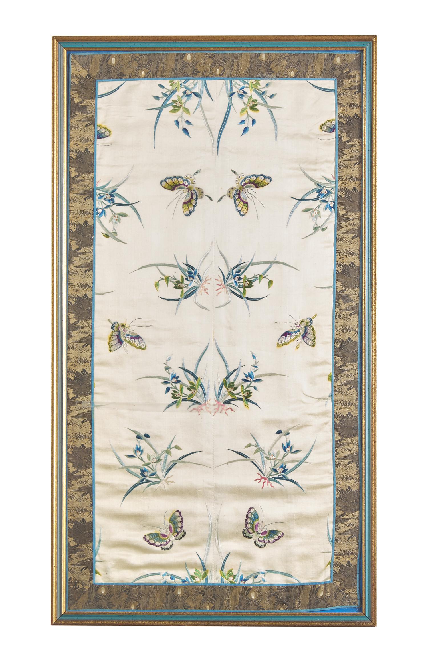 Three Chinese Embroidered Silk Panels, Late Qing/Republic Period 晚清/民國 挽袖鏡框三種