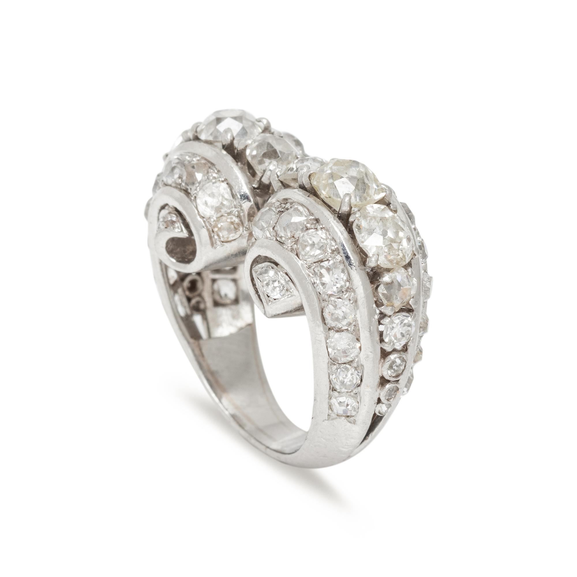 DIAMOND RING