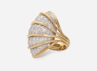 An 18K Gold and Diamond Cocktail Ring