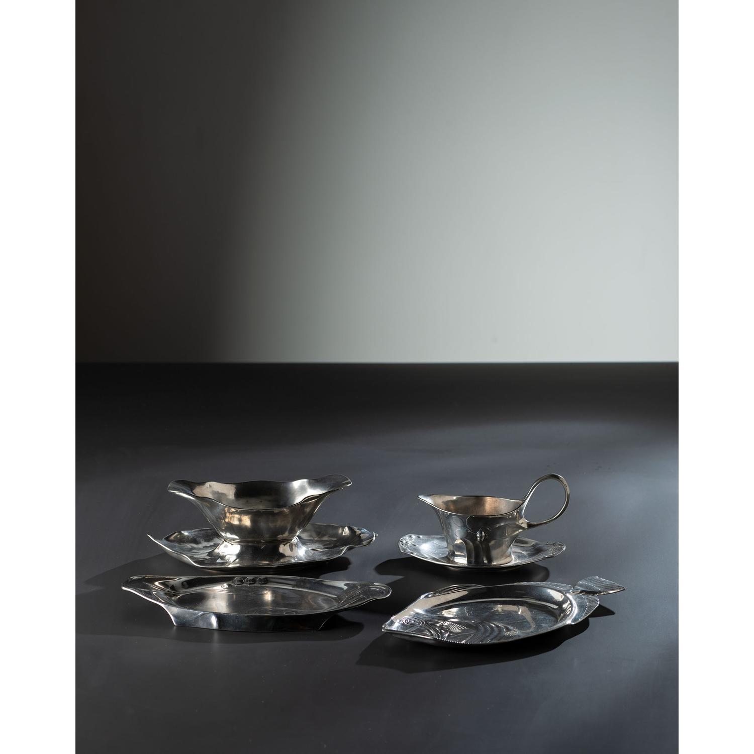 Four Kayserzinn Jugendstil Serving Articles