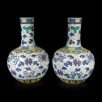 A Pair of Large Chinese Famille Rose Porcelain 'Bajixiang' Vases, Tianqiuping , Late 19th-Early 20th Century 清晚期 粉彩八吉祥大天球瓶一對