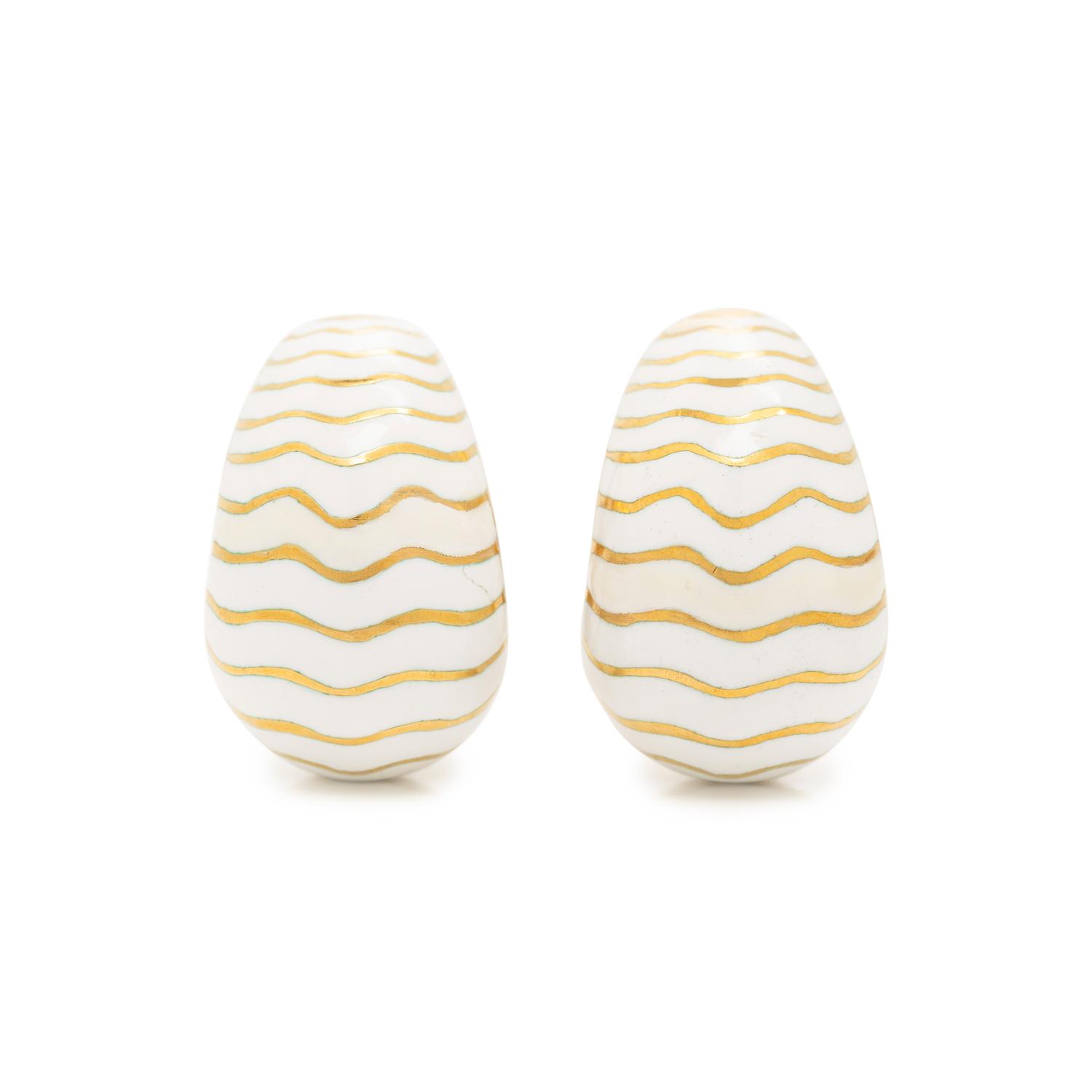 YELLOW GOLD AND ENAMEL EARCLIPS