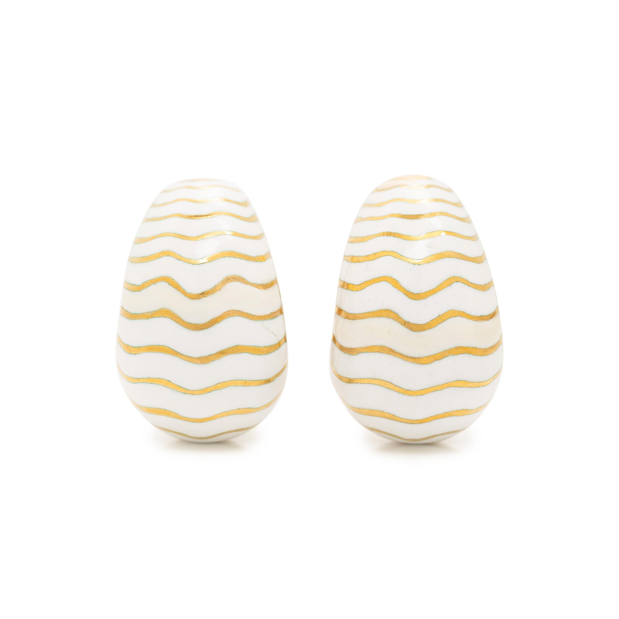 YELLOW GOLD AND ENAMEL EARCLIPS