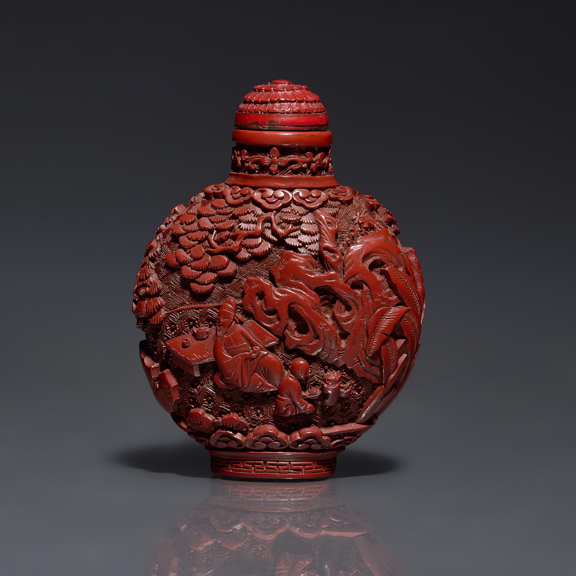 A Chinese Carved Cinnabar Lacquer Snuff Bottle, Late 18th-19th Century 清中期 剔紅松下高士圖鼻烟壺