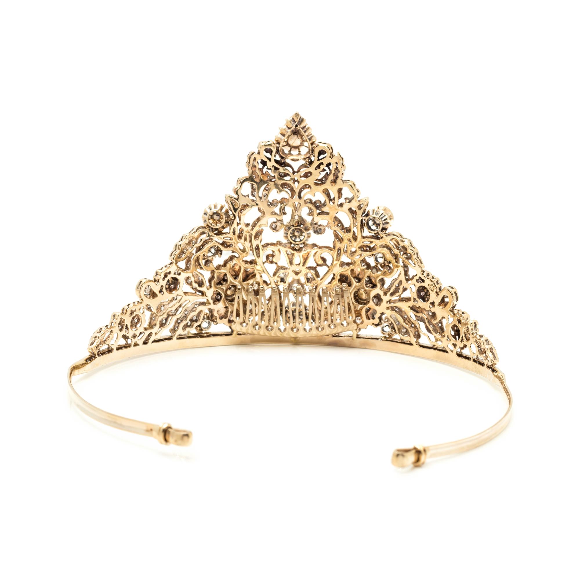 YELLOW GOLD AND DIAMOND TIARA