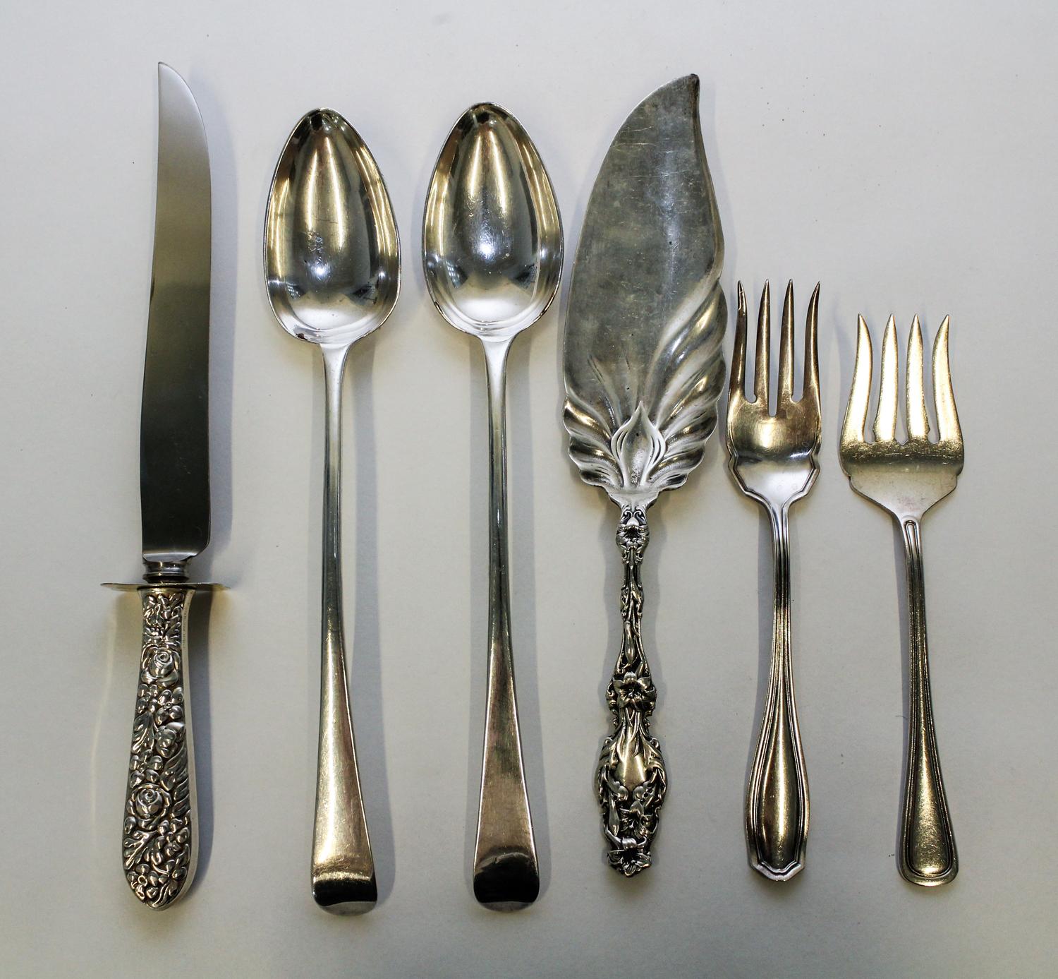 Six American Silver and Silver-Plate Serving Articles Length of longest 12 inches. — 19TH/20TH CENTURY