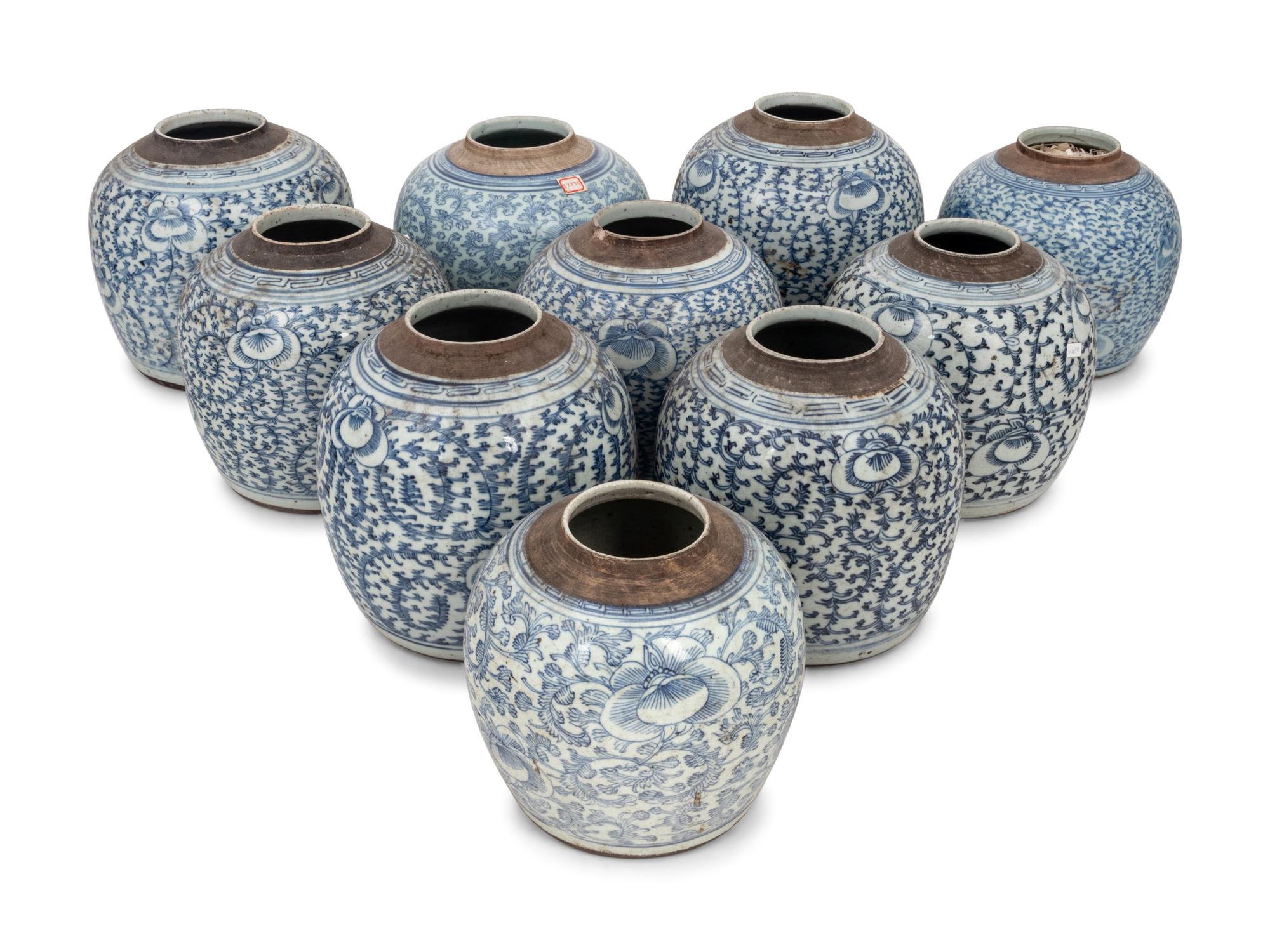 10 Chinese Blue and White Porcelain 'Foliate' Jars