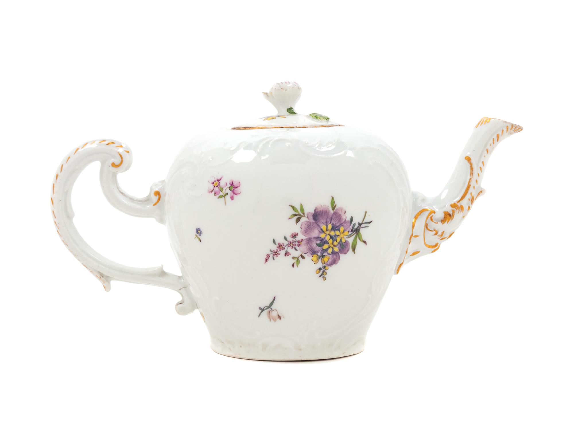 A Meissen Painted and Parcel Gilt Porcelain Teapot