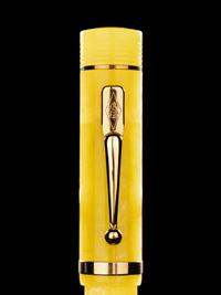 Conway Stewart: Churchill-Yellow Limited Edition Fountain Pen and Ink Set