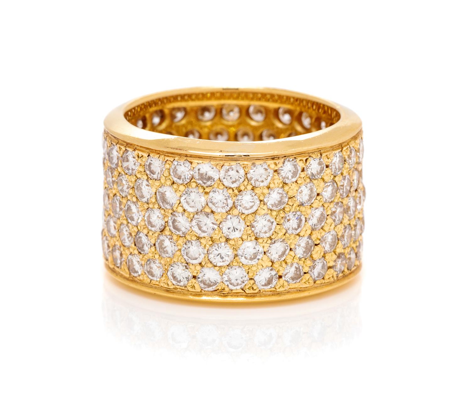 A Yellow Gold and Diamond Ring, 7.00 dwts.