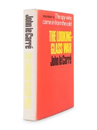 LE CARRÉ, John (1931-2020). The Looking-Glass War. London: Heinemann, 1965.
