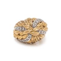 YELLOW GOLD AND DIAMOND RING