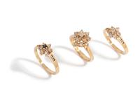 COLLECTION OF YELLOW GOLD AND DIAMOND RINGS