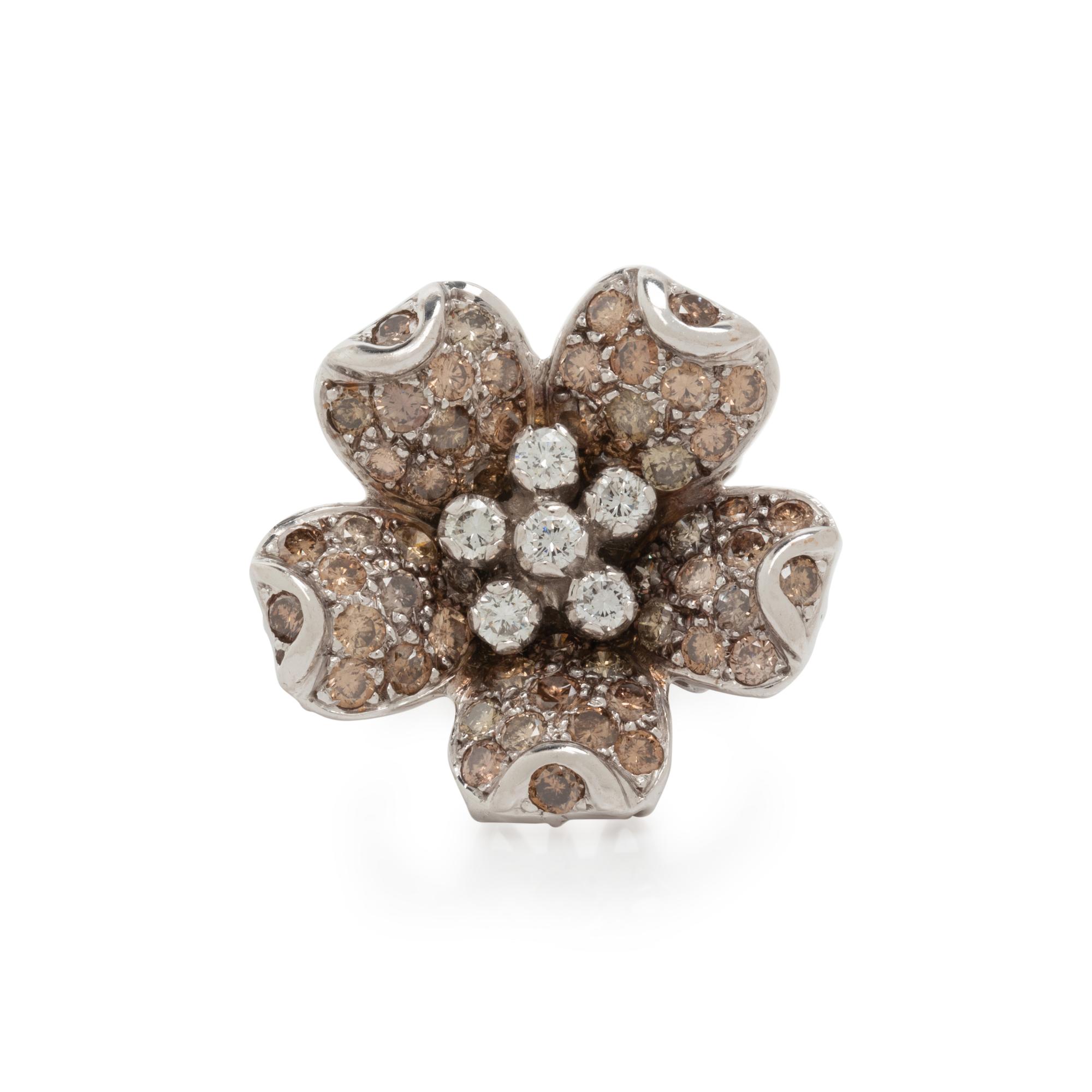 DIAMOND AND COLORED DIAMOND FLOWER RING