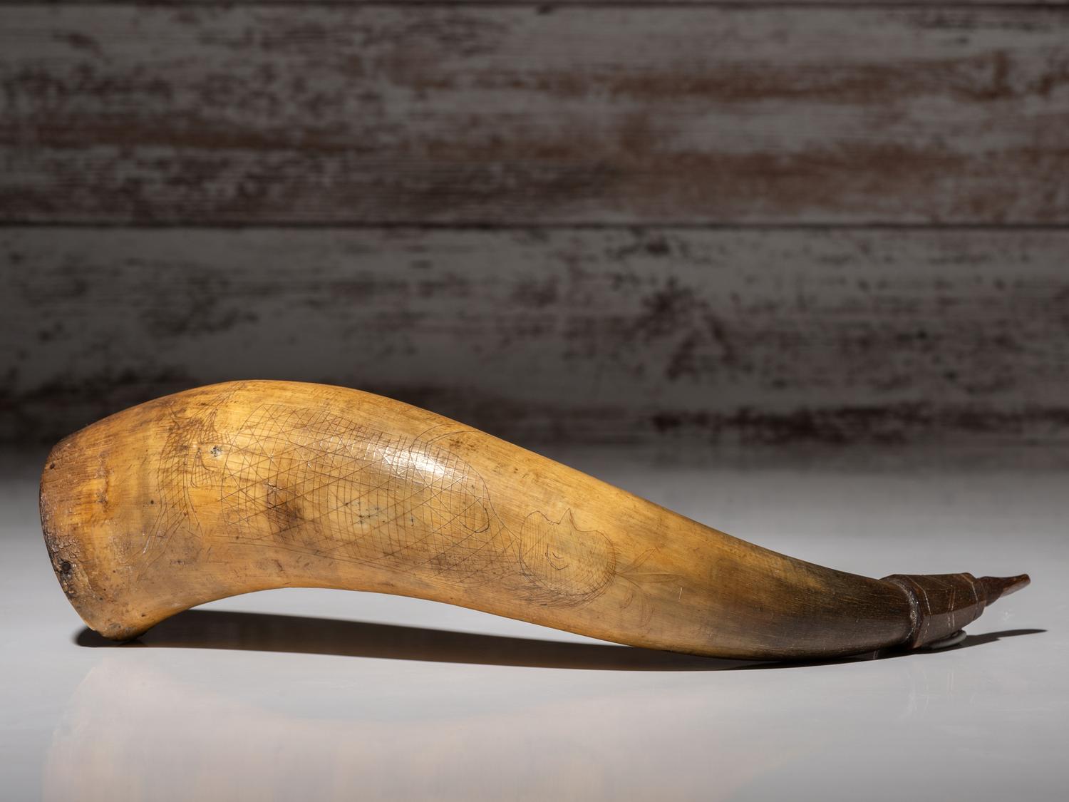 Great Lakes Incised Powder Horn