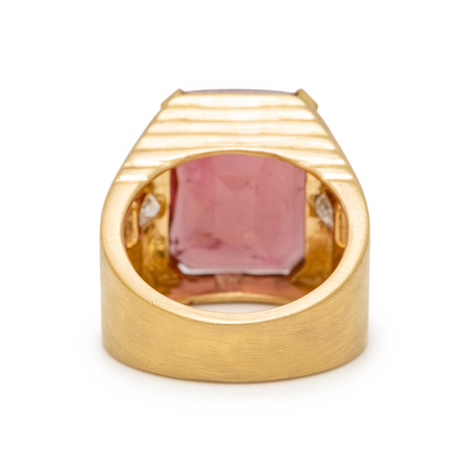 PINK TOURMALINE, DIAMOND, AND YELLOW GOLD RING