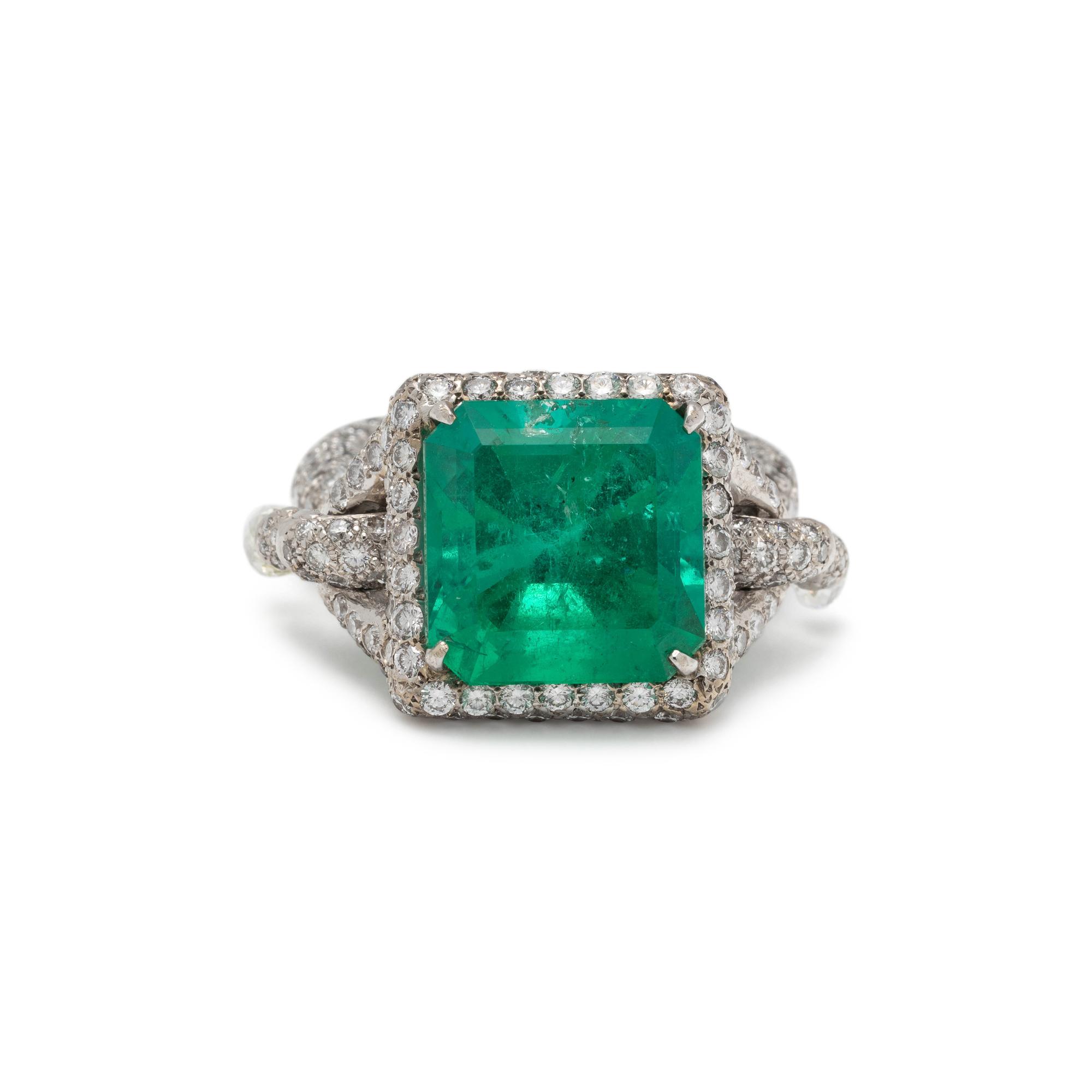 COLOMBIAN EMERALD AND DIAMOND RING