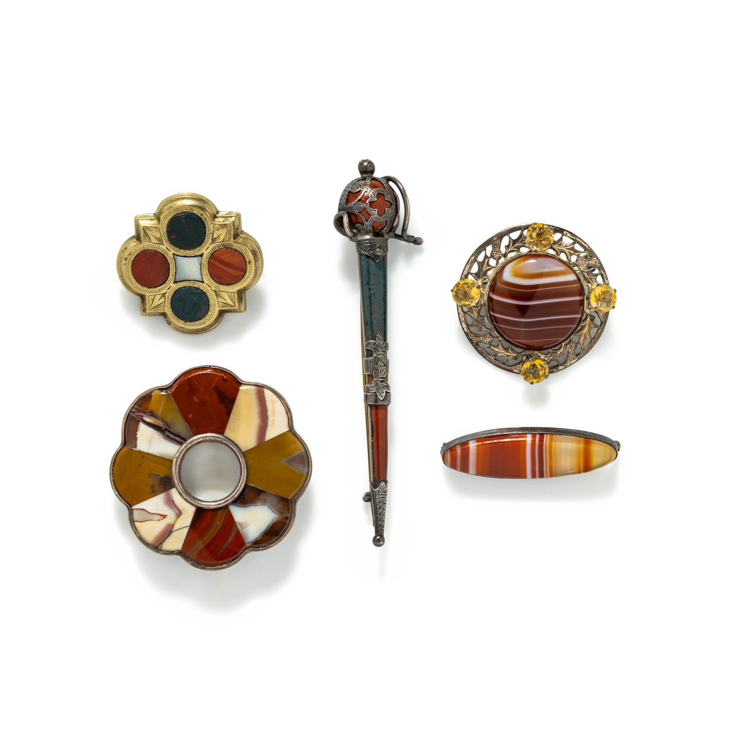 VICTORIAN, COLLECTION OF BROOCHES