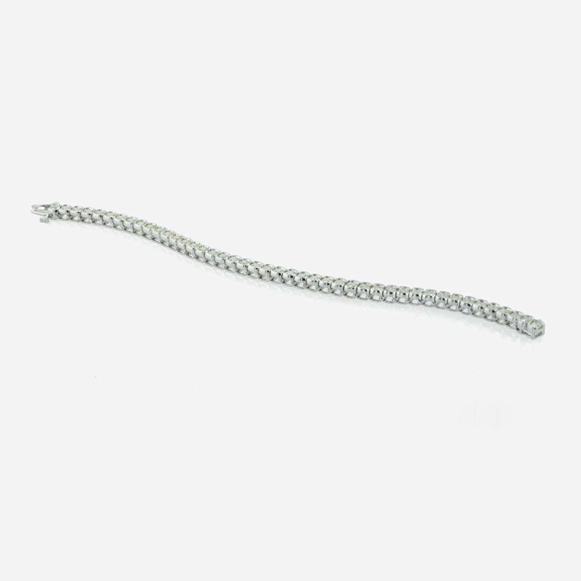 A 14K White Gold and Diamond Tennis Bracelet