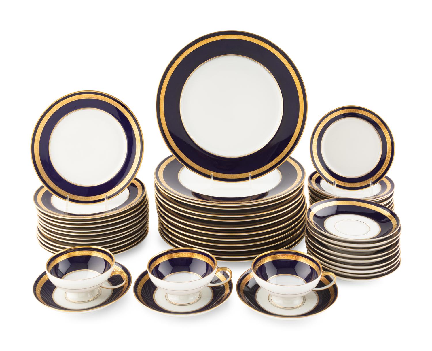 A Rosenthal Porcelain Dinner Service