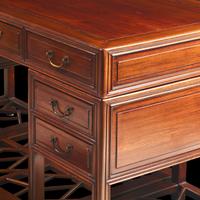 A Chinese Hardwood Double Pedestal Desk, 20th Century 二十世紀 硬木冰梅紋書桌