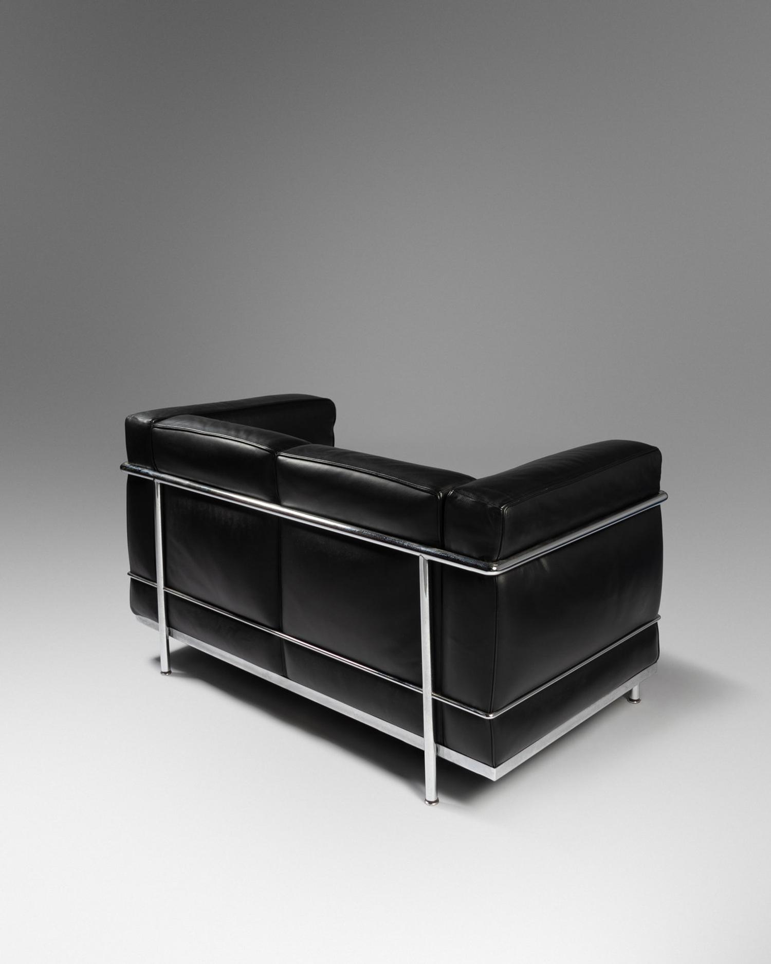 LC2 Settee, Cassina, France/Italy