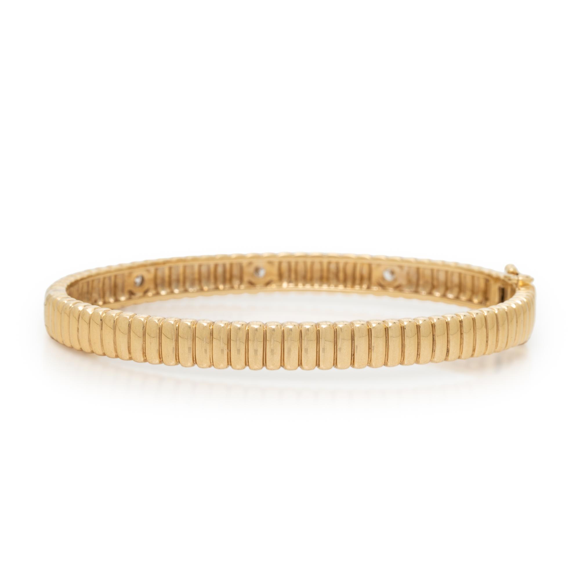 YELLOW GOLD AND DIAMOND BANGLE BRACELET