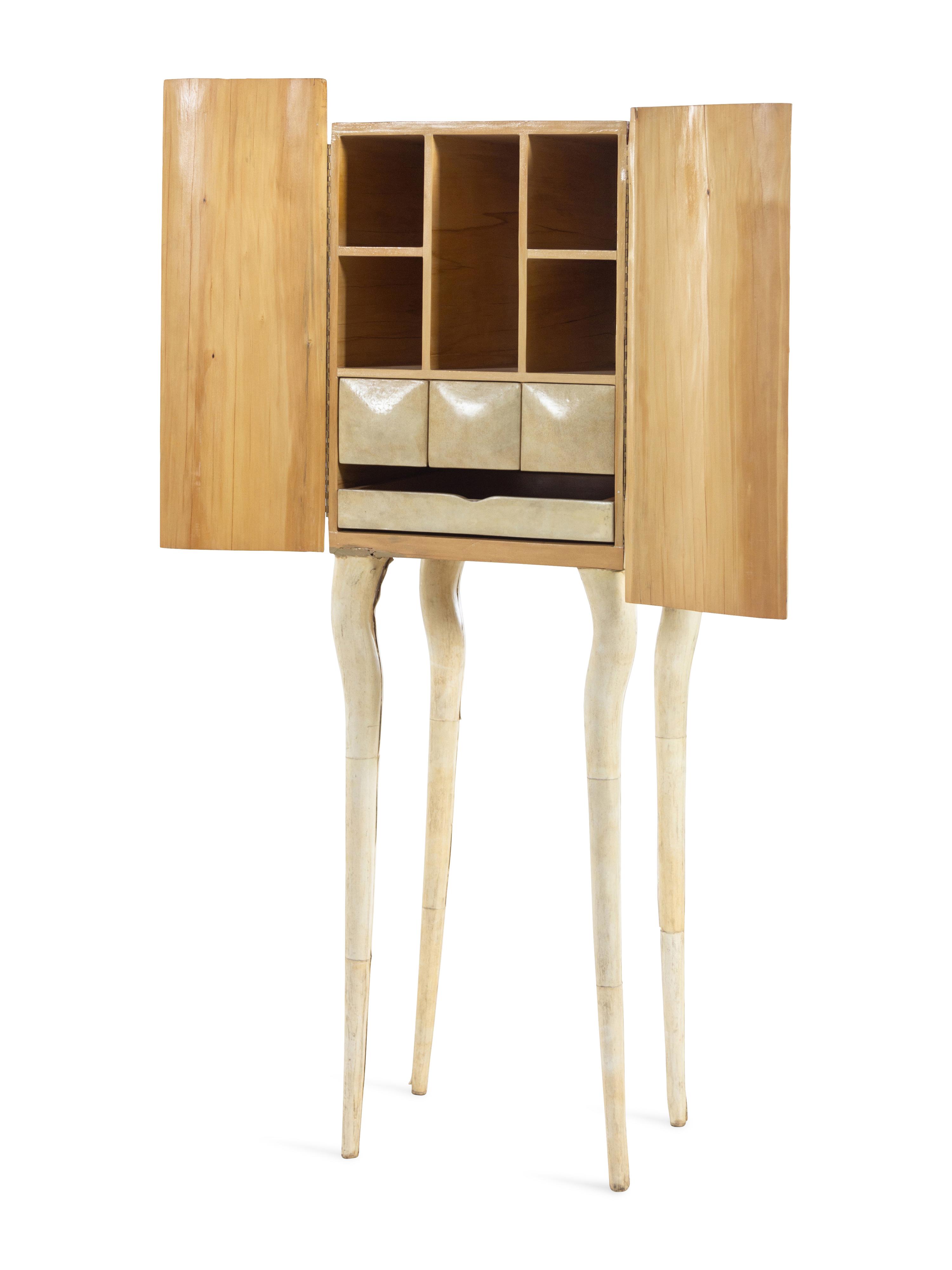 Standing Cabinet