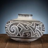 Anasazi Mogollan Black-on-White Pottery Storage Jar