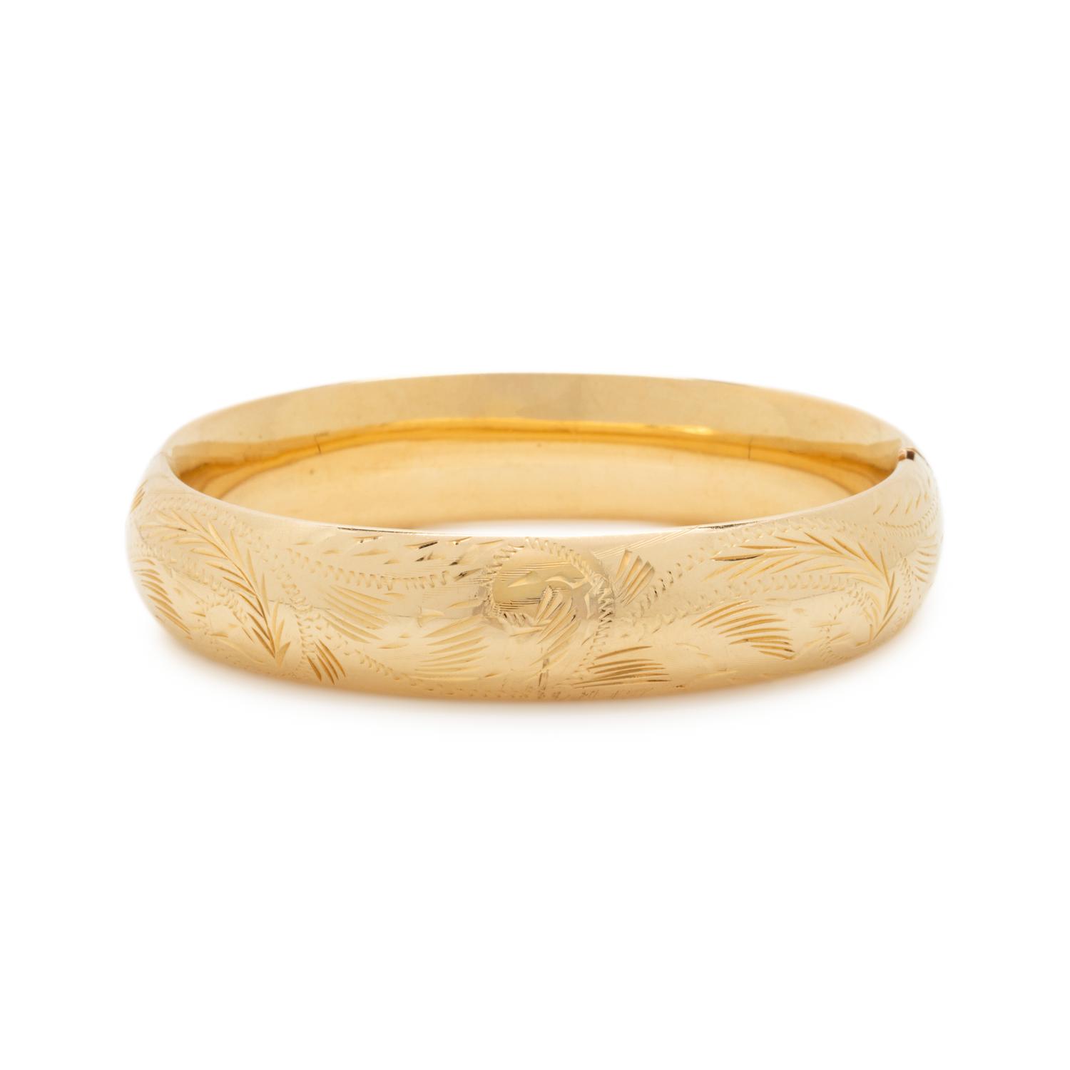 YELLOW GOLD BANGLE BRACELET