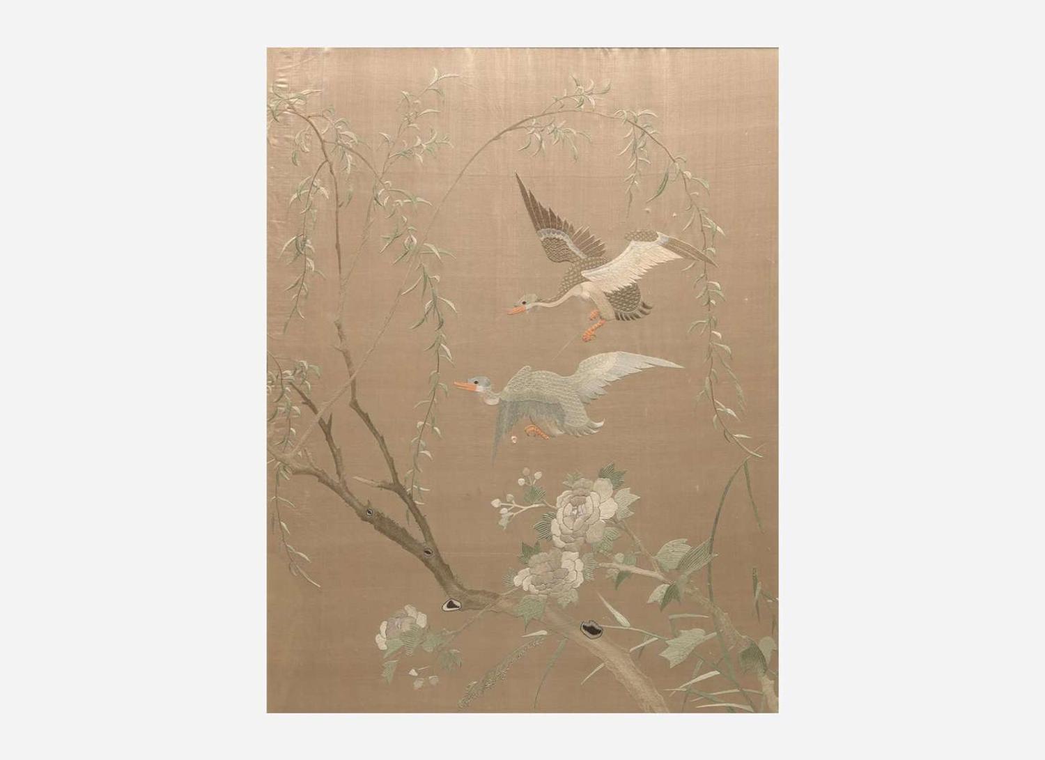 A set of four Chinese silk-embroidered panels depicting birds and flowers 刺繡花鳥 一組四件