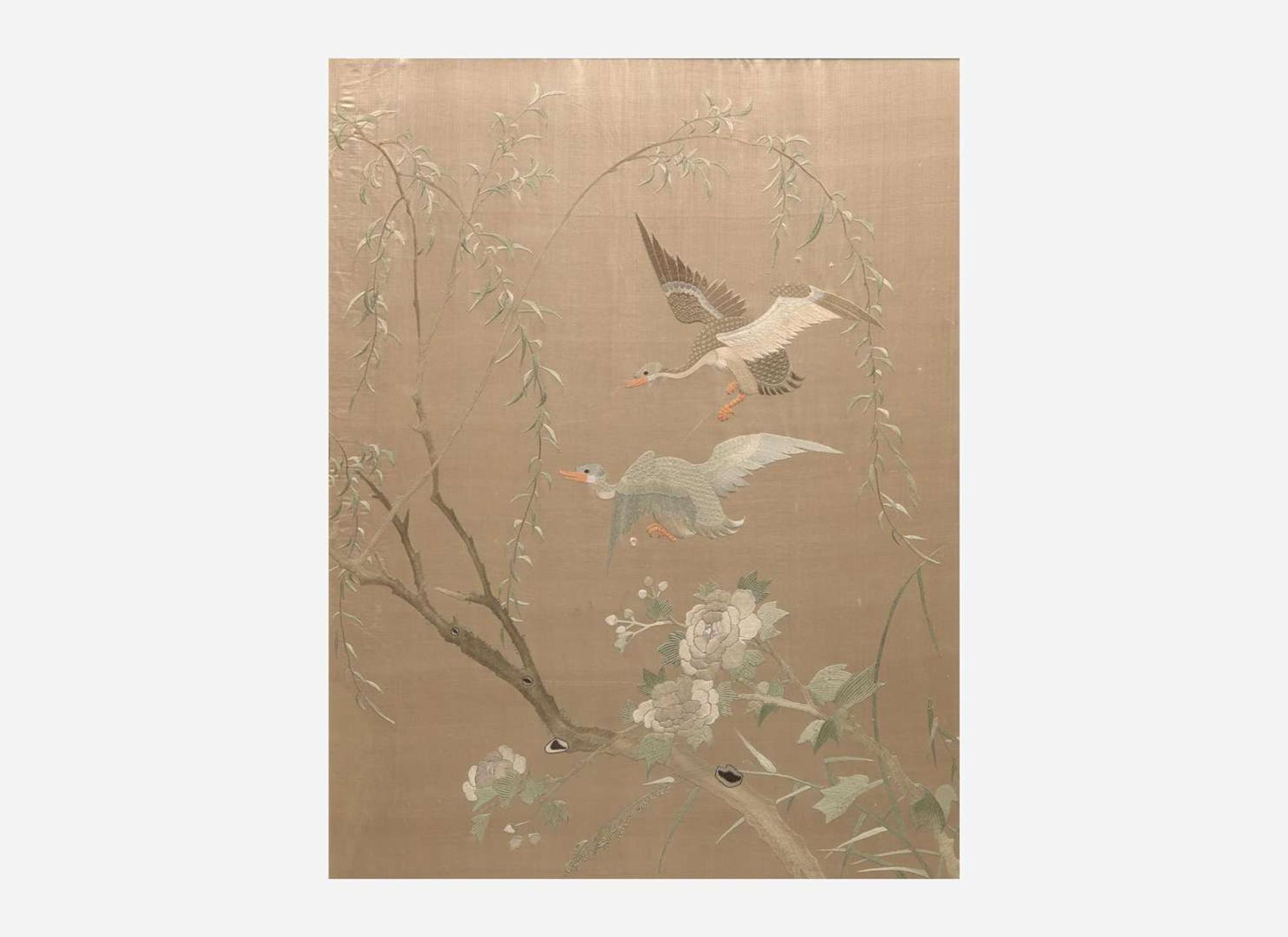 A set of four Chinese silk-embroidered panels depicting birds and flowers 刺繡花鳥 一組四件