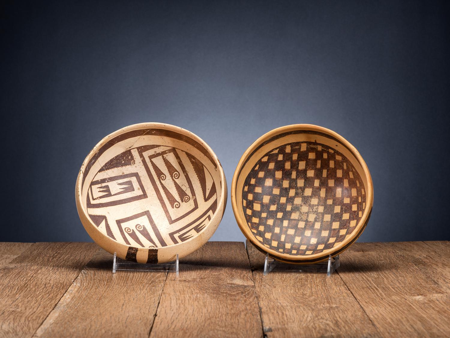 Jeddito Black-on-Yellow Pottery Bowls