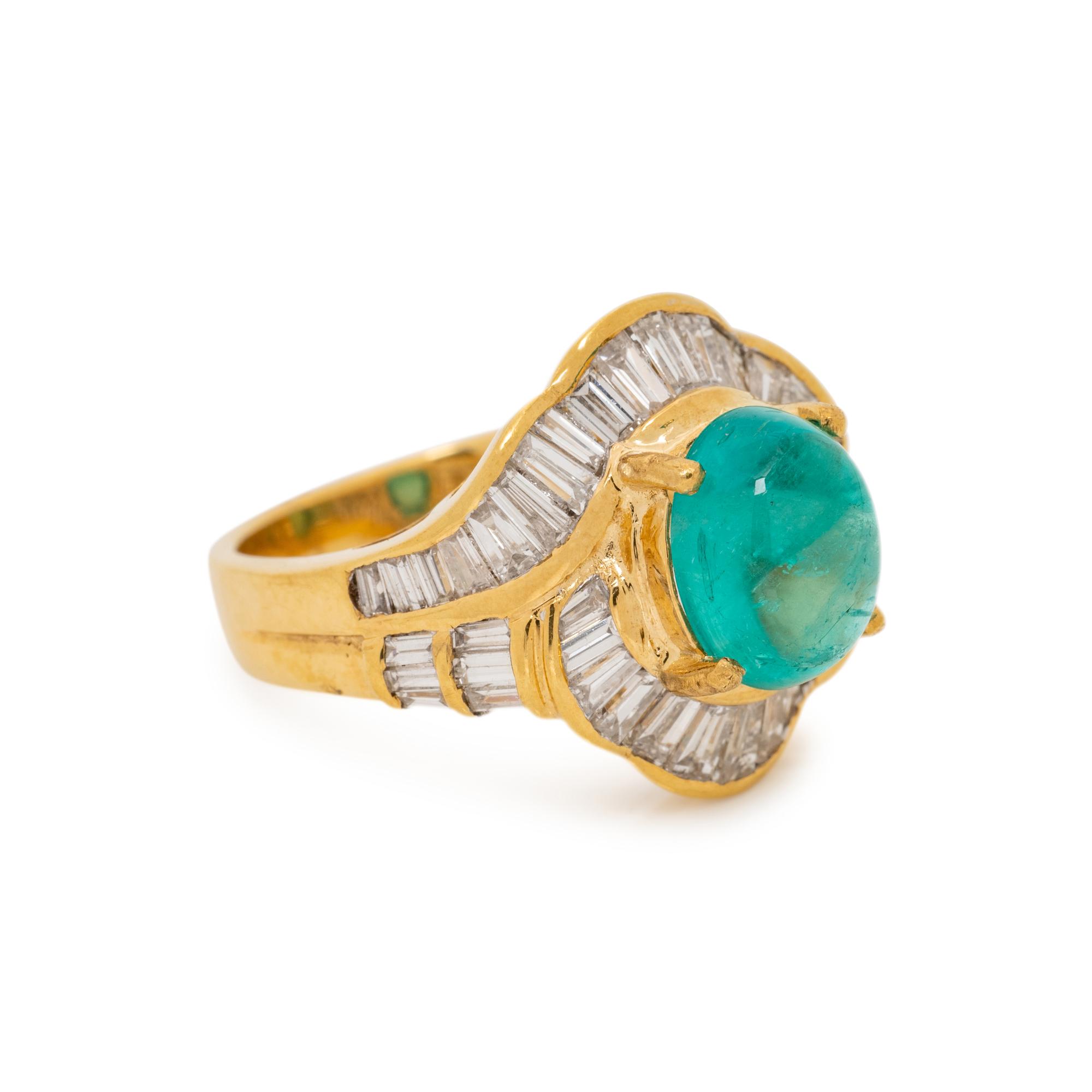 YELLOW GOLD, EMERALD AND DIAMOND RING