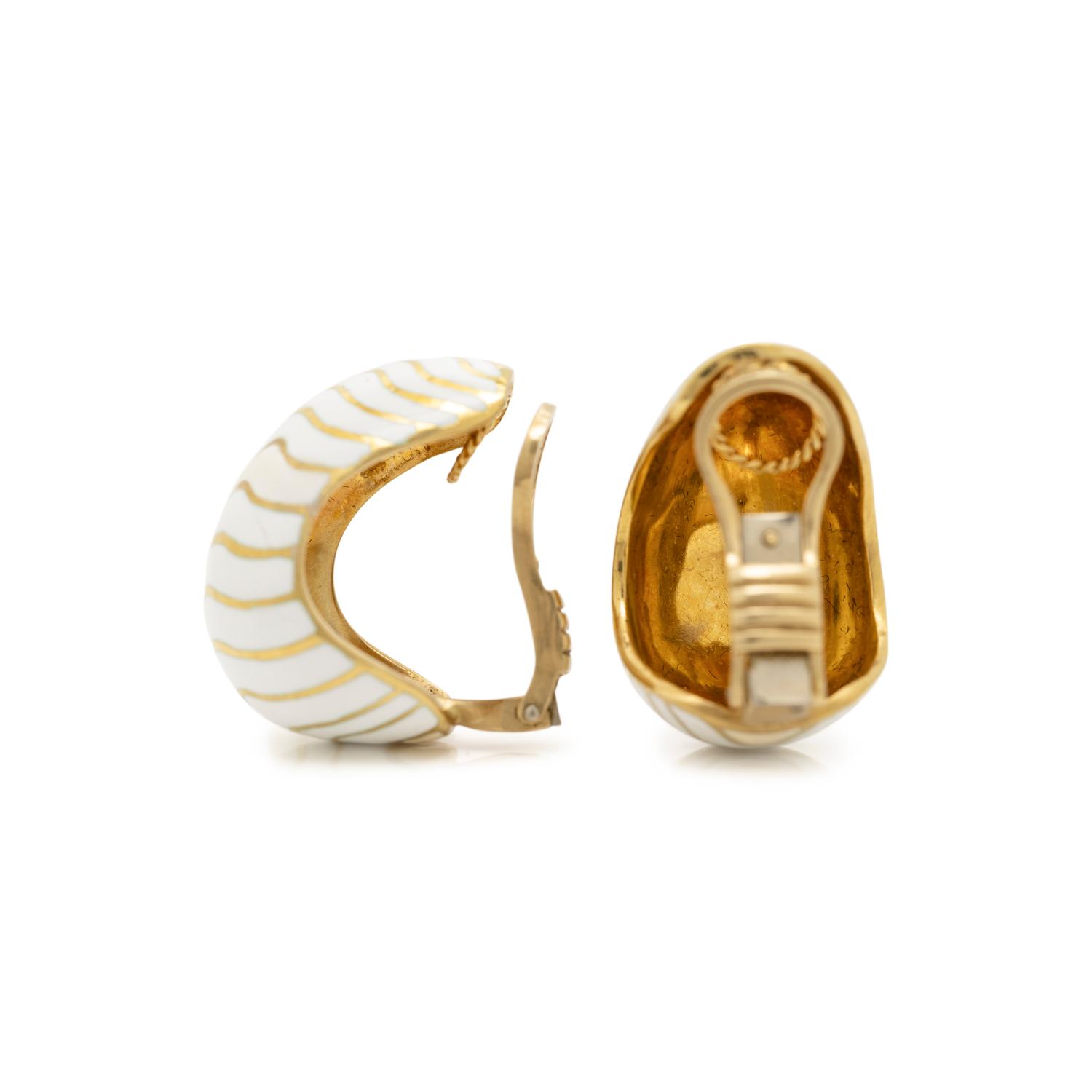 YELLOW GOLD AND ENAMEL EARCLIPS