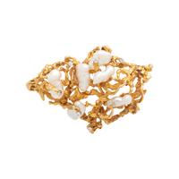 YELLOW GOLD, DIAMOND AND CULTURED BAROQUE PEARL BROOCH